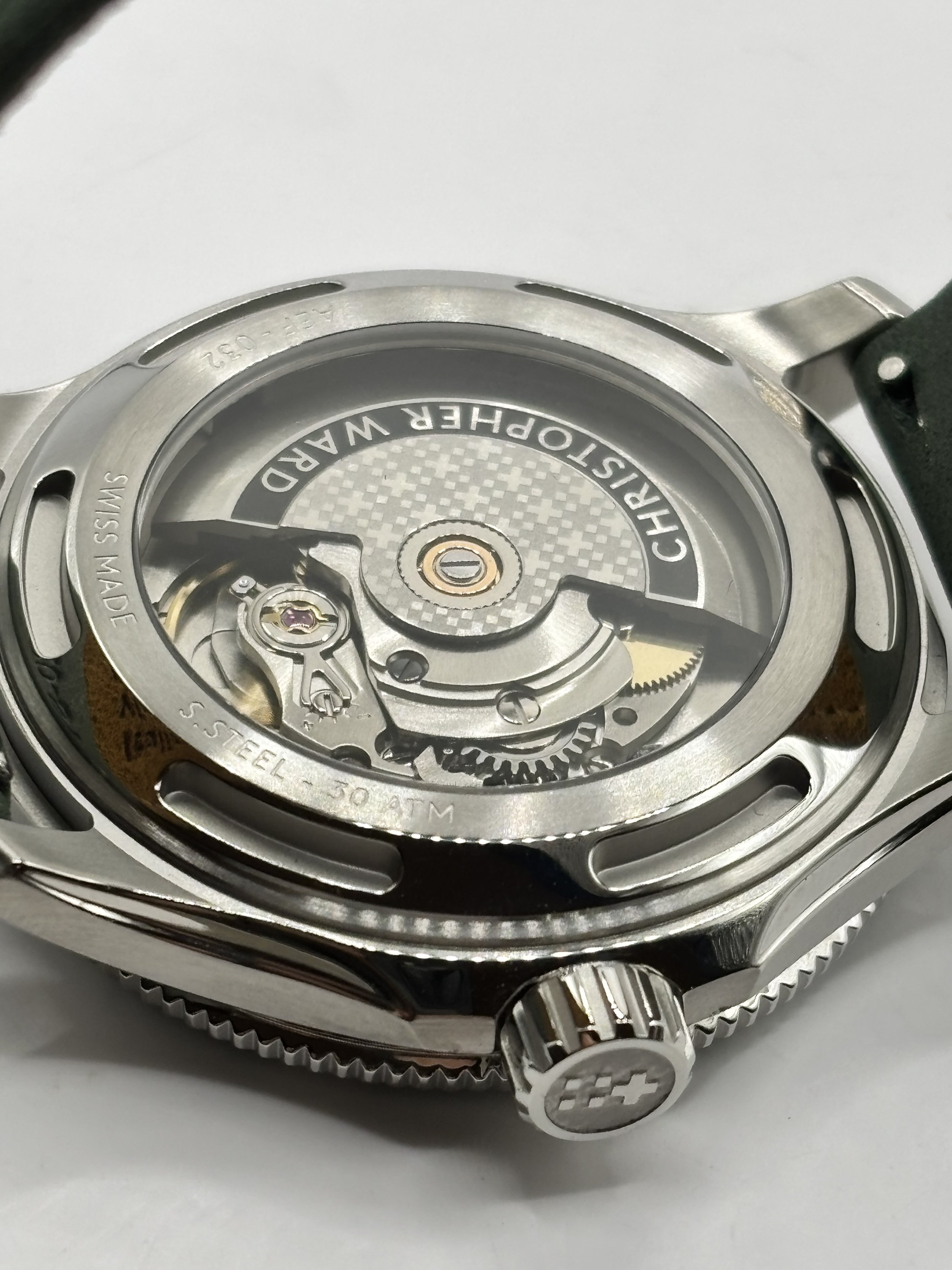 SOLD WH694 C60 Trident Pro 300 40mm Green (01/2025) Unworn — Ward